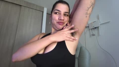 carmesix__ online show from 06/05/26, 12:00