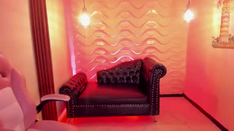 carolina online show from 10/24/25, 01:46