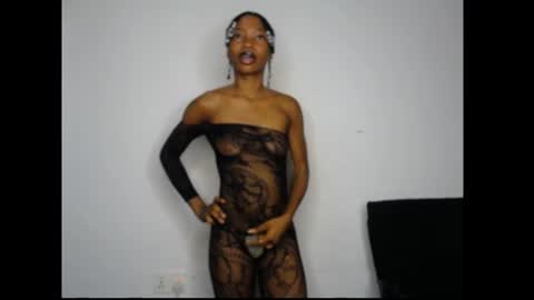 caroline online show from 06/09/26, 04:02