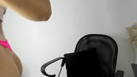 carolay759687 online show from 01/03/25, 04:22