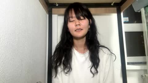 Kim online show from 11/06/25, 02:29