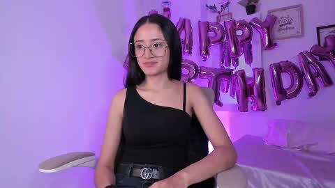 Caroline online show from 03/11/25, 06:19