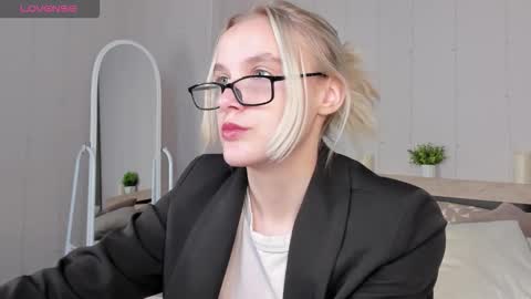 Carol online show from 09/23/25, 06:27