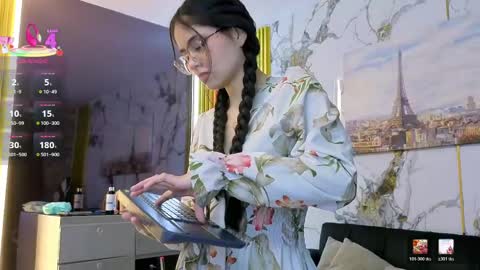 CAROLINA  online show from 05/26/26, 10:39