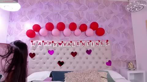 carolina evanss online show from 02/16/25, 03:37