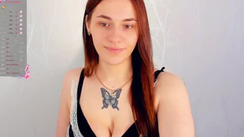 Snapshot of carolina_noreen chatting on 03/30/26, 04:02 carolina_noreen online show from 03/30/26, 04:02