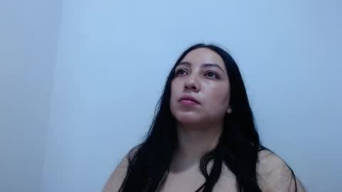 carolina_zabala_19 online show from 05/02/26, 06:46