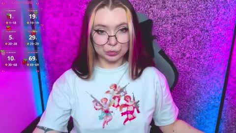 Snapshot of carolinareaperr chatting on 09/20/25, 10:05 Ask me better xx online show from 09/20/25, 10:05