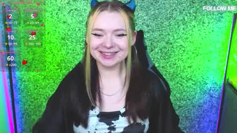 Snapshot of carolinareaperr chatting on 09/29/25, 11:59 Ask me better xx online show from 09/29/25, 11:59