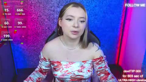 Snapshot of carolinareaperr chatting on 10/08/25, 11:52 Ask me better xx online show from 10/08/25, 11:52