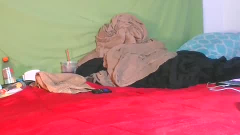 Snapshot of carolinayungin96 chatting on 09/17/25, 07:04 carolinayungin96 online show from 09/17/25, 07:04