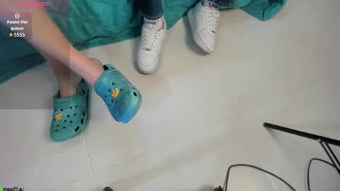 Snapshot of caroline_daring chatting on 10/10/25, 02:05 caroline daring online show from 10/10/25, 02:05