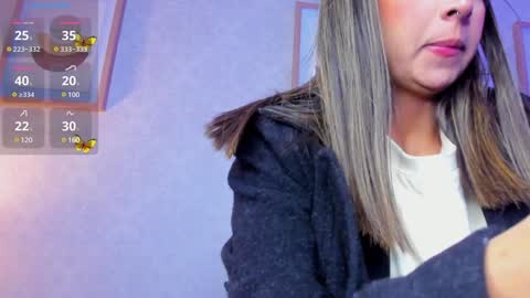 Snapshot of caroline_dh chatting on 01/27/25, 05:37 Caroline online show from 01/27/25, 05:37