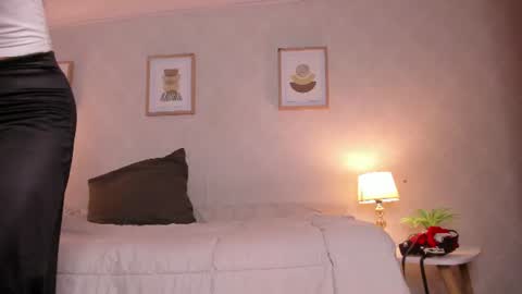  Caroline  online show from 07/21/26, 11:34