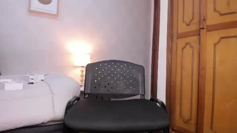  Caroline  online show from 07/25/26, 11:30