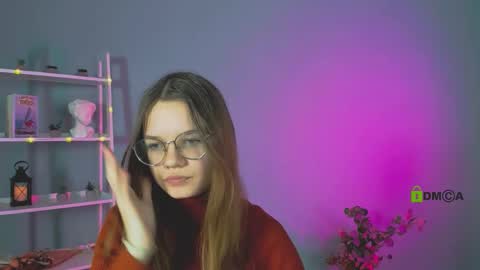 caroline_eclipse online show from 12/14/25, 10:09