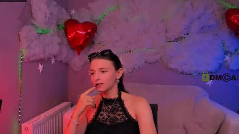 Caroline online show from 07/16/26, 06:58