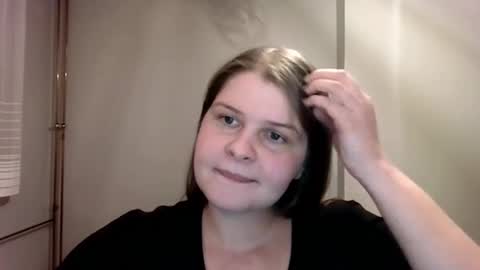 Caroline online show from 03/04/25, 05:45