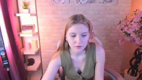Snapshot of carolinedesire chatting on 02/02/26, 08:24 Caroline online show from 02/02/26, 08:24