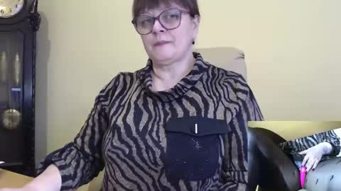 CarolineDream  online show from 01/16/25, 06:46