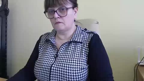 CarolineDream  online show from 02/07/25, 08:01