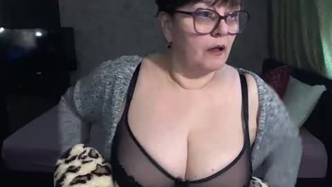 CarolineDream  online show from 02/09/25, 08:54