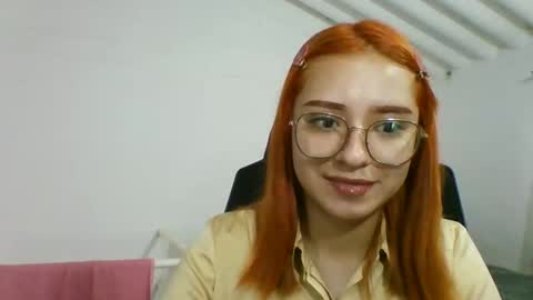 Snapshot of carolinnapinkman chatting on 04/14/26, 08:26 carolinnapinkman online show from 04/14/26, 08:26