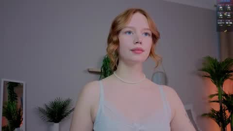 Caro online show from 09/25/25, 02:21