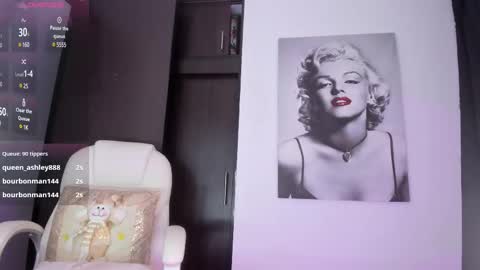Snapshot of carolyne_sweet chatting on 02/21/25, 11:32 carolyne_sweet online show from 02/21/25, 11:32