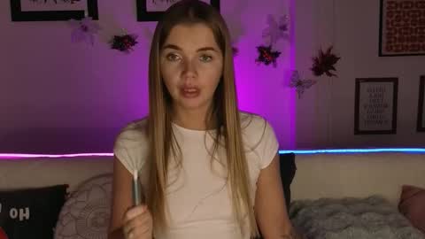 carriebradshawww online show from 11/30/25, 05:00