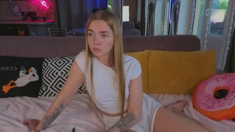carriebradshawww online show from 05/20/26, 03:51