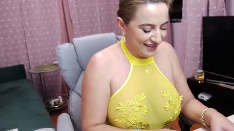 Carrie online show from 12/04/24, 04:54