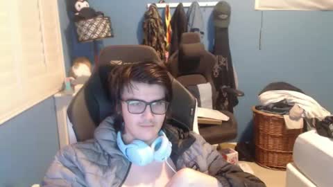 Snapshot of carter10101000 chatting on 12/01/25, 11:15 carter10101000 online show from 12/01/25, 11:15