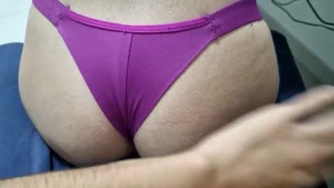 Snapshot of casaltenage chatting on 12/18/25, 01:00 casaltenage online show from 12/18/25, 01:00