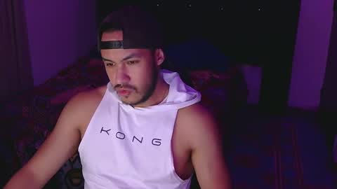 Snapshot of casas_oom chatting on 09/27/25, 05:23 online show from 09/27/25, 05:23