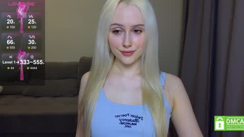 Snapshot of caseylabow chatting on 02/05/25, 11:44 My name is Casey... Nice to meet you  I will be happy to have funthumbs up please its important online show from 02/05/25, 11:44