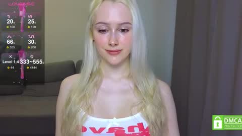 Snapshot of caseylabow chatting on 03/07/25, 02:46 My name is Casey... Nice to meet you  I will be happy to have funthumbs up please its important online show from 03/07/25, 02:46