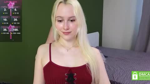 Snapshot of caseylabow chatting on 10/23/25, 03:50 My name is Casey... Nice to meet you  I will be happy to have funthumbs up please its important online show from 10/23/25, 03:50
