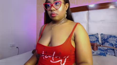 Snapshot of caseymoon chatting on 02/26/25, 12:47 Casey online show from 02/26/25, 12:47