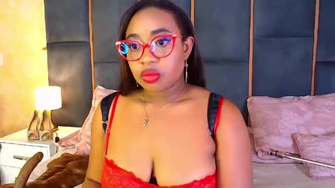 Snapshot of caseymoon chatting on 11/01/25, 12:51 Casey online show from 11/01/25, 12:51