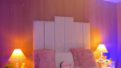 Casey Pierce  New Account online show from 11/06/25, 07:59