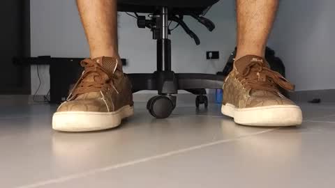 Snapshot of cash_master777 chatting on 12/15/25, 11:53 cash_master777 online show from 12/15/25, 11:53