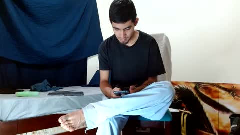 Snapshot of cash_master_san chatting on 10/16/25, 01:39 Cash Master San online show from 10/16/25, 01:39