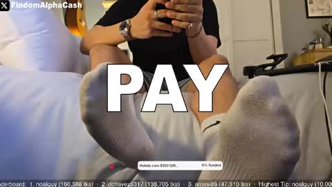 Snapshot of cashmastergrey chatting on 04/15/26, 08:42 Master Grey online show from 04/15/26, 08:42