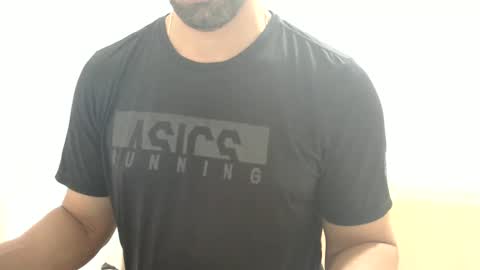cashmastermuscle77 online show from 12/18/24, 10:51
