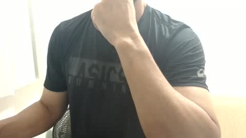 cashmastermuscle77 online show from 12/31/24, 01:08
