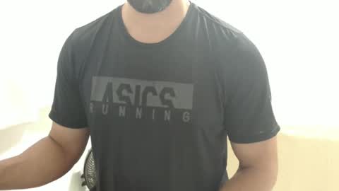 cashmastermuscle77 online show from 01/02/25, 11:49