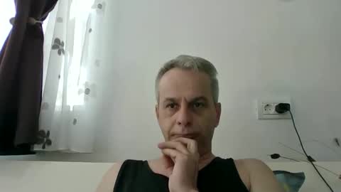 Snapshot of casius_77 chatting on 04/12/26, 05:12 casius_77 online show from 04/12/26, 05:12
