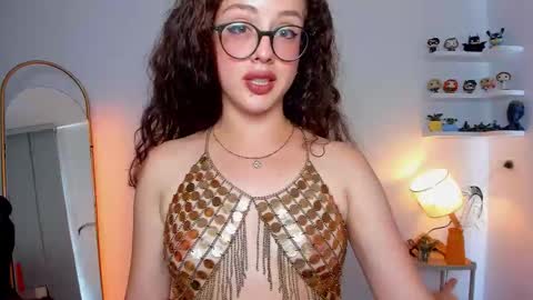 Cassie online show from 10/25/25, 06:35