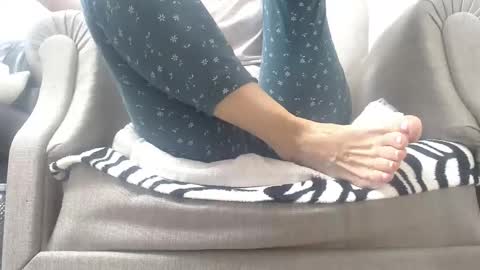 Snapshot of cassandra_joy chatting on 02/15/25, 07:17 Cassandra joy online show from 02/15/25, 07:17